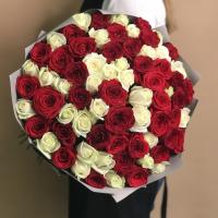 Букет из красных и белых роз 71 шт. (40 см)