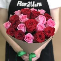 Букет из красных и розовых роз 21 шт. (40 см)